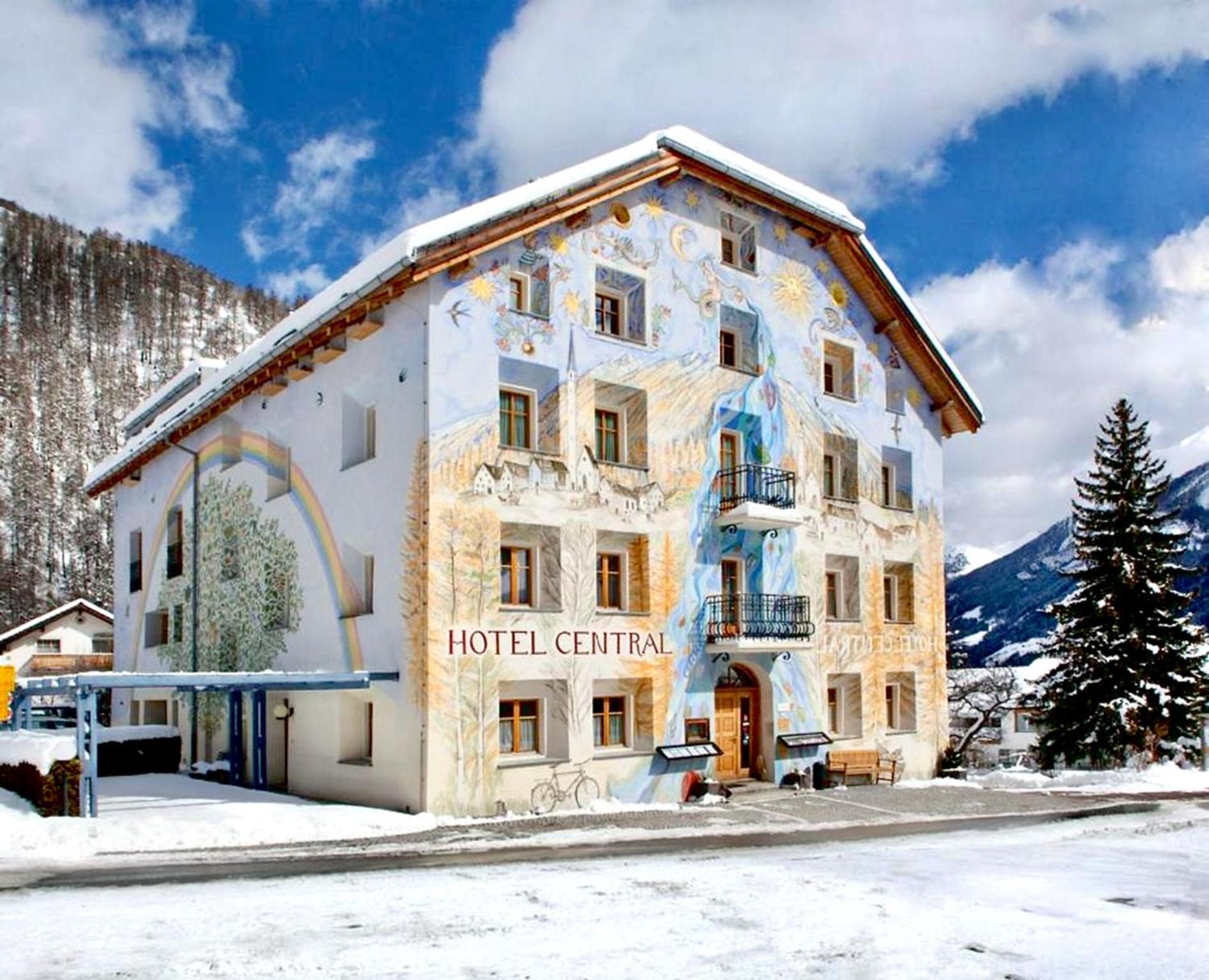 Hotel Central La Fainera Superior Valchava المظهر الخارجي الصورة