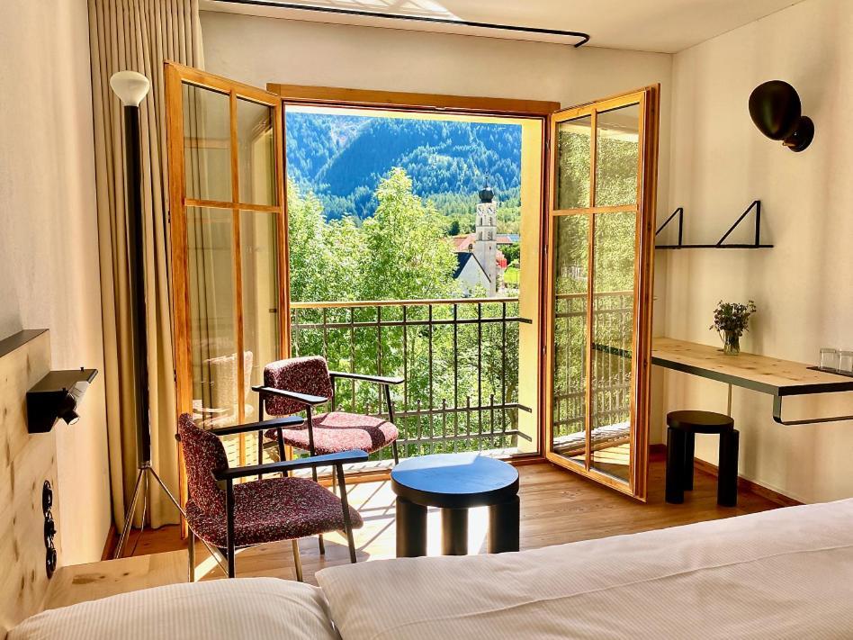 Hotel Central La Fainera Superior Valchava المظهر الخارجي الصورة